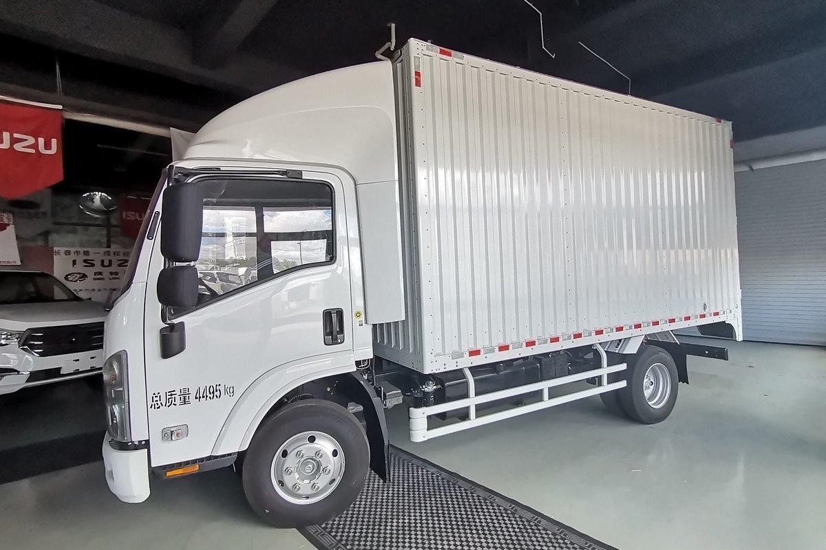 Qingling ISUZU Van Truck M600 4x2 QL5044XXYBUHA