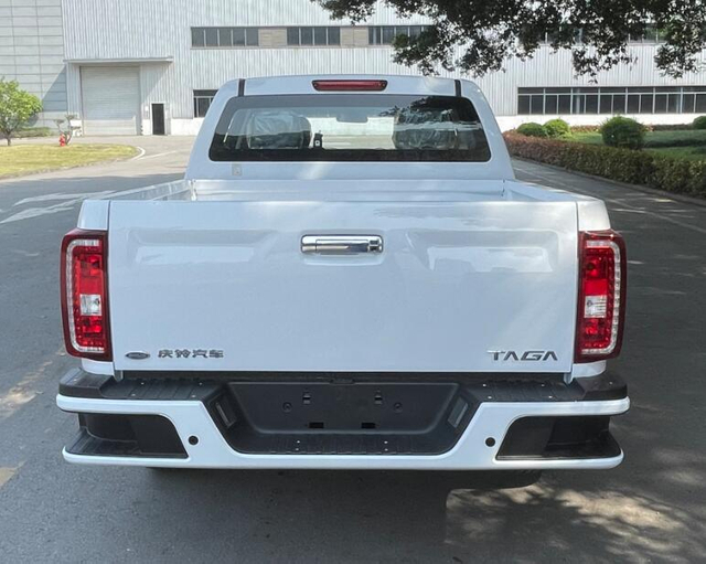  Qingling ISUZU TAGA 4X2 Pickup Truck Double Cabin Euro VI QL1030CTGW