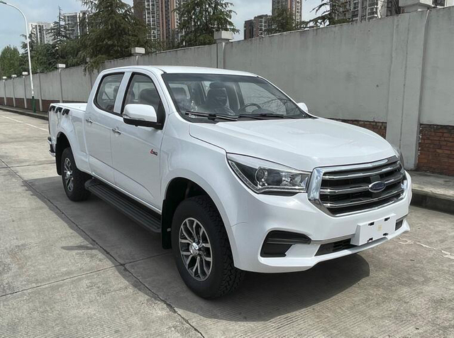  Qingling ISUZU TAGA 4X2 Pickup Truck Double Cabin Euro VI QL1030CZHW