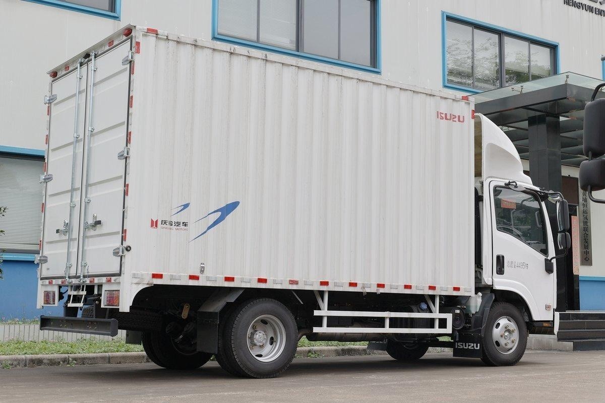  Qingling ISUZU Light Truck M100 4x2 QL5043XXYMVHA