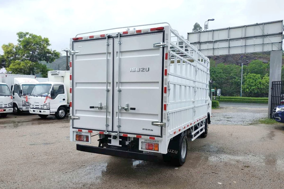  Qingling ISUZU Stake truck KV600 4x2 QL5043CCYA5HAJ