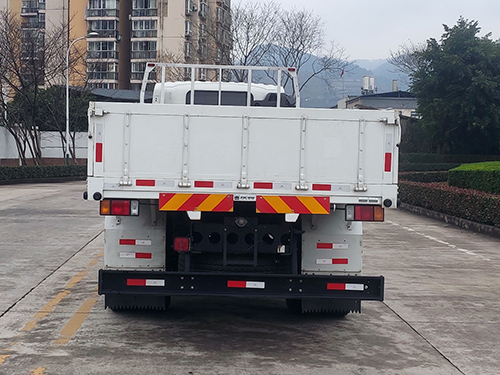  Qingling ISUZU 224PS FTR Truck 4x2 QL1181BXQH