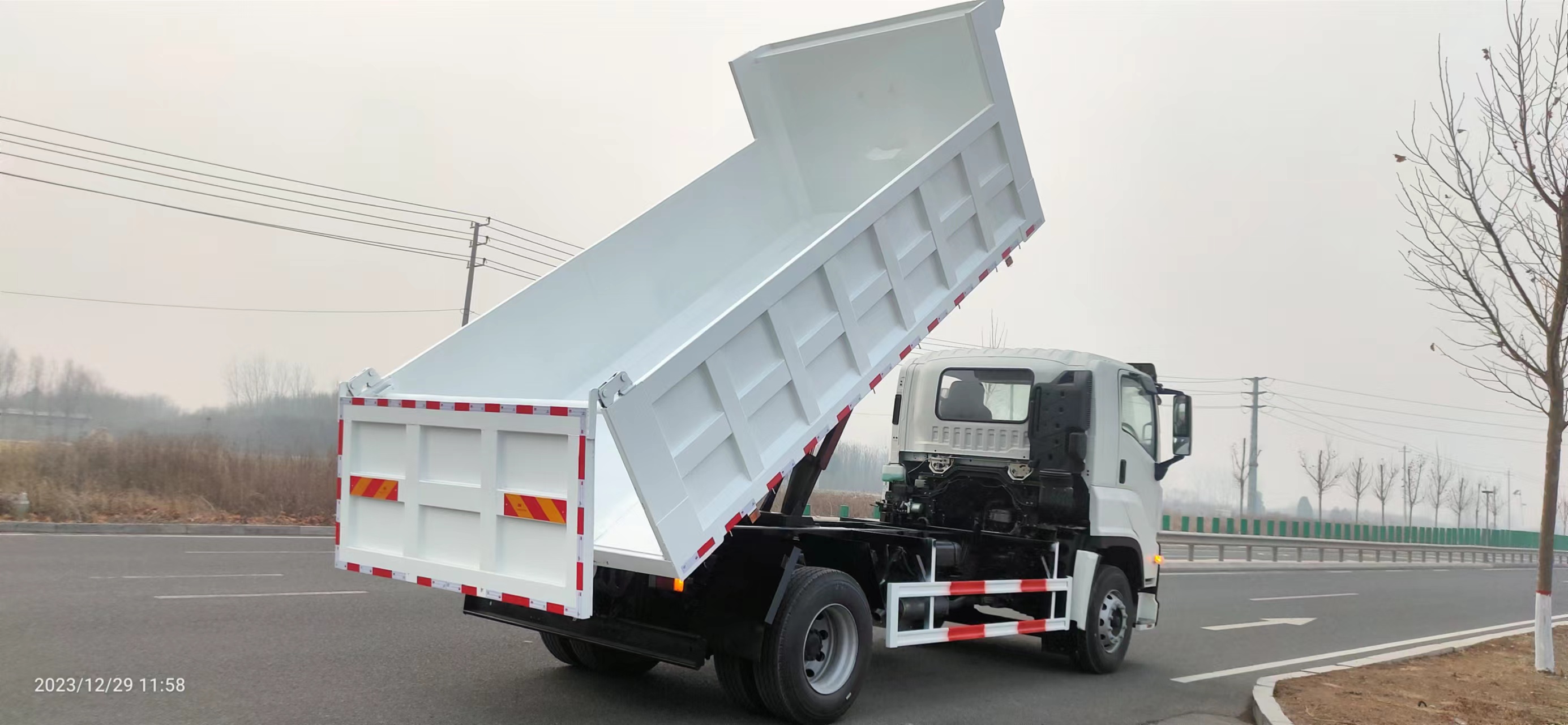  Qingling ISUZU Dump Truck 240PS 4x2 10m&sup3; QL1180EQFRCY 