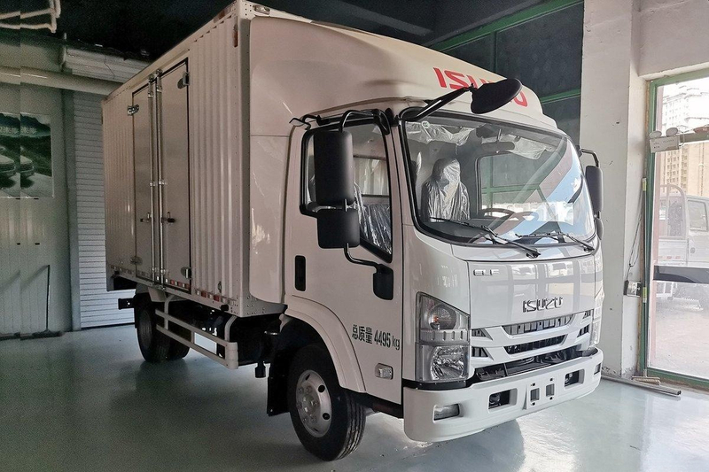 Qingling ISUZU Van Truck M600 4x2 QL5044XXYBUHA