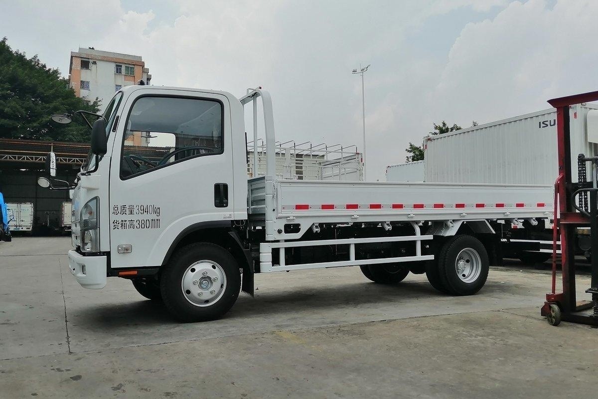  Qingling ISUZU Light Truck KV100 4x2 QL1045AMHA