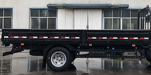  Qingling ISUZU 189PS Medium Duty Truck 700P 4x2 QL1110ANLA