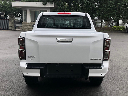  Qingling ISUZU TAGA 4X2 Pickup Truck Double Cabin Euro VI QL1030CZGR