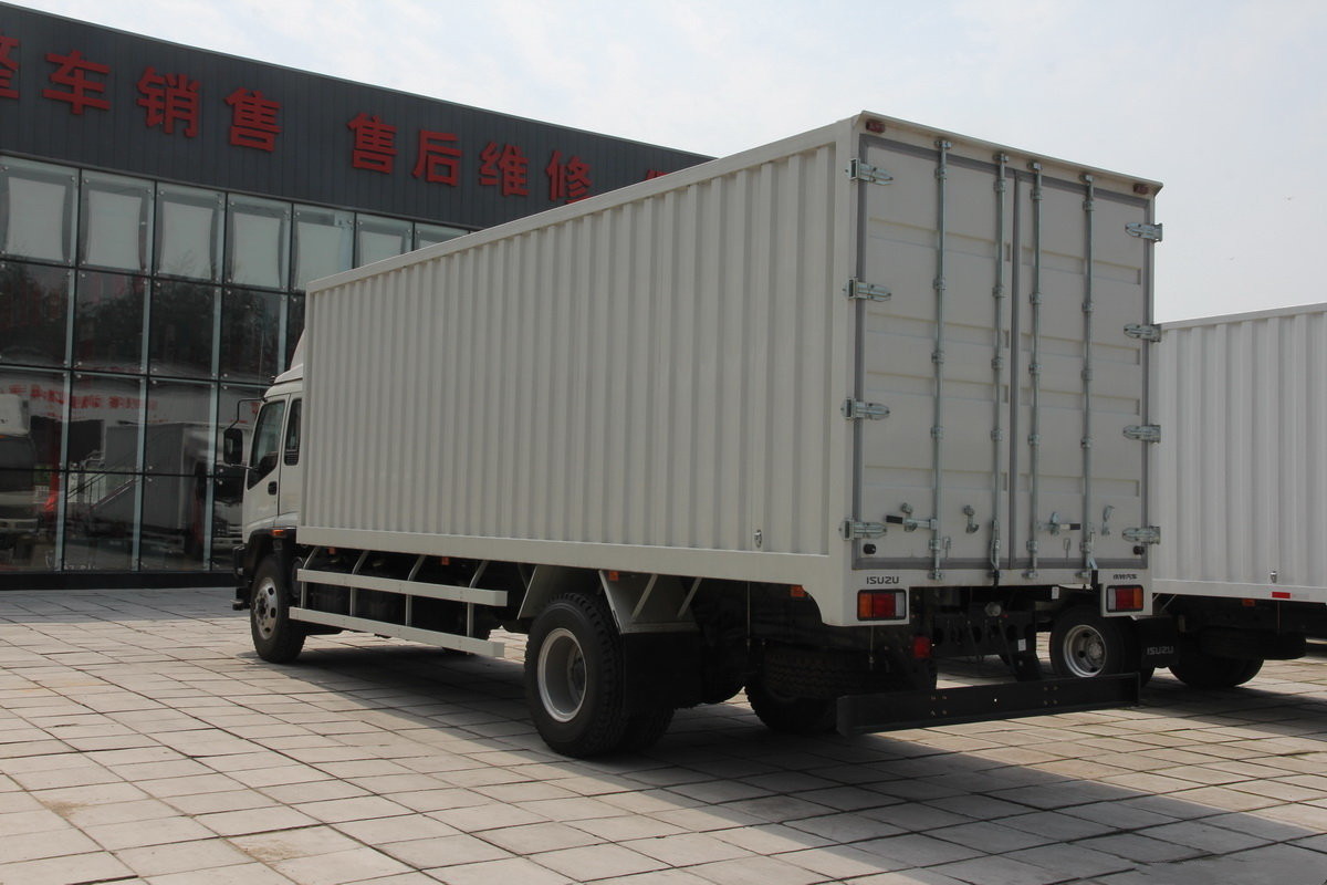  Qingling ISUZU FVR Van Truck 4x2 QL5180XXYGTFRJ
