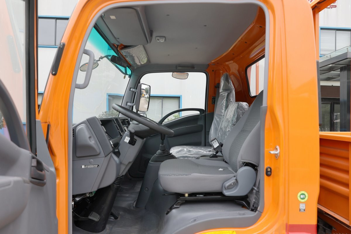  Qingling ISUZU 700P 4x2 Medium Commercial Vehicle QL1110ANLA