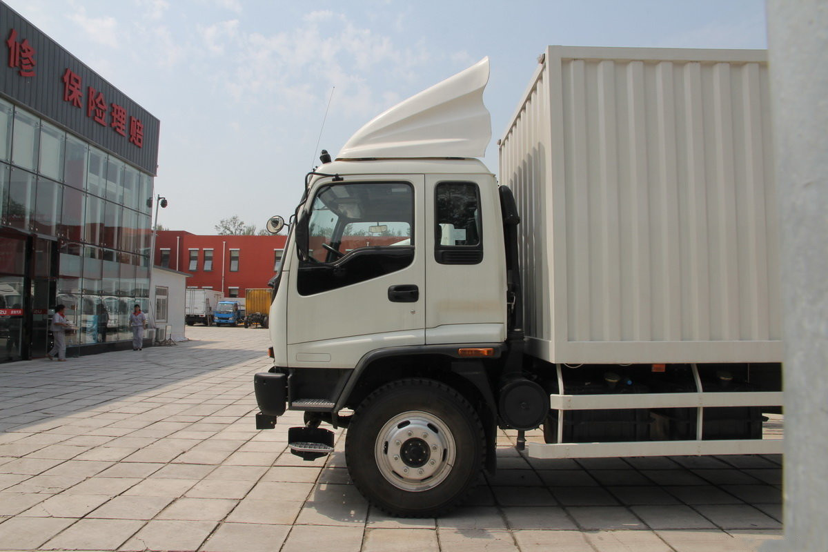  Qingling ISUZU FVR Van Truck 4x2 QL5180XXYGTFRJ