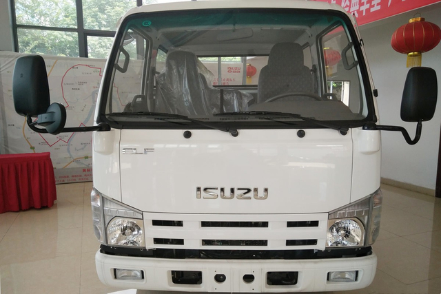 QingLing ISUZU 600P Refrigerated truck 4x2 QL5040XLCA5HA