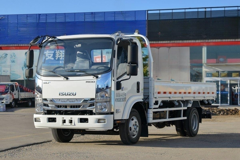  Qingling ISUZU M100 light truck 4x2 QL1045BUHA