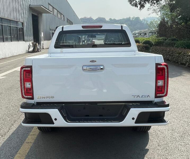  Qingling ISUZU TAGA 4X2 Pickup Truck Double Cabin Euro VI QL1030BTGW