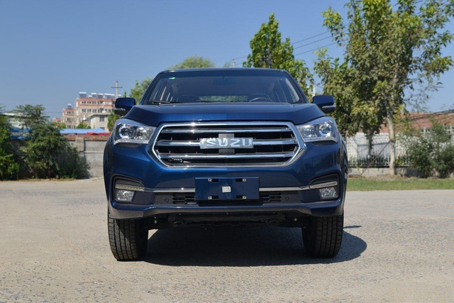  Qingling ISUZU TAGA 4X2 Pickup Truck Double Cabin Euro VI