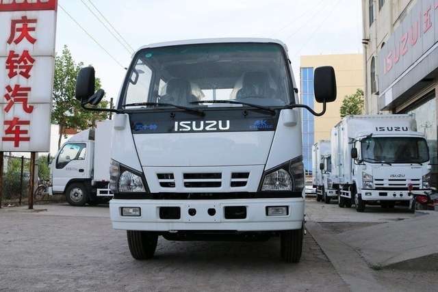  Qingling ISUZU 600P 4x2 Light truck QL1041ALHW