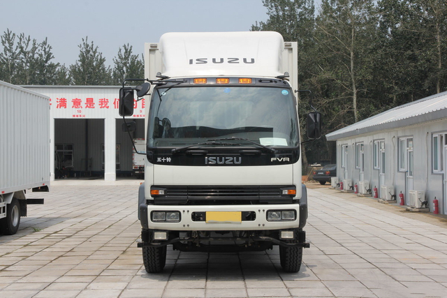  Qingling ISUZU FVR Van Truck 4x2 QL5180XXYGTFRJ