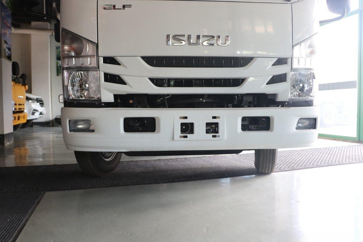 Qingling ISUZU Van Truck M600 4x2 QL5044XXYBUHA