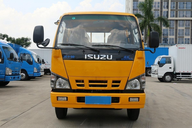  Qingling ISUZU 600P 4x2 Light truck QL1060A5HW