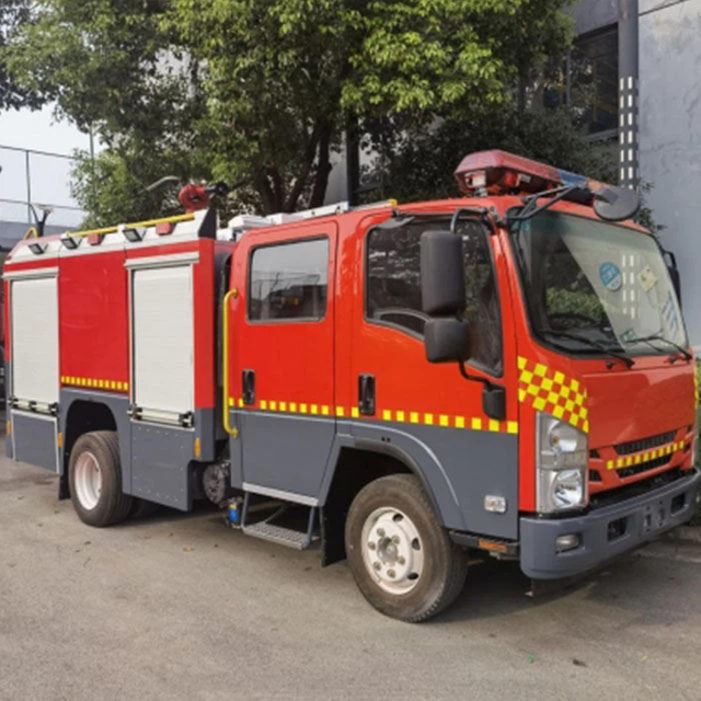 QINGLING 3000L Fire Fighting Truck