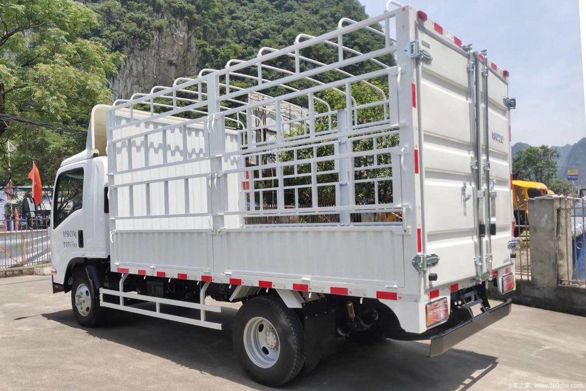 Qingling ISUZU KV100 Stake Truck QL5043CCYAMHAJ