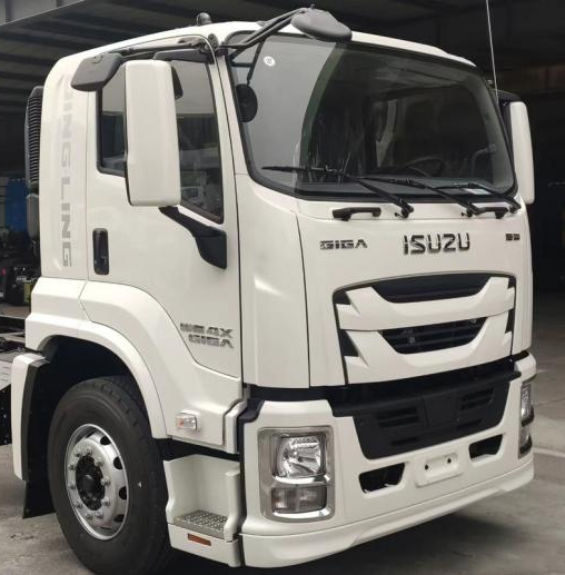 QINGLING ISUZU Sewage suction truck 10000L 6*4 QL1250FNFZY 