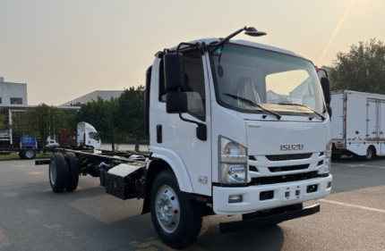 QINGLING ISUZU 700P 4X4 TRUCK CHASSIS（ Euro VI ）QL1120CJJAY 