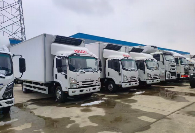 QINGLING ISUZU 4x2/ 700P 190HP medical waste transfer vehicle QL1110ANLAY