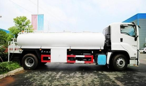 QINGLING ISUZU VC66 13 m&sup3; Water Spray Road Truck 6x4