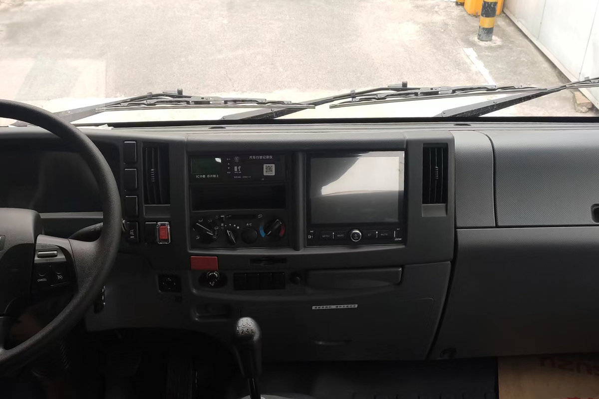 QINGLING ISUZU FVZ 6X4 12Ton Steel Corrugated Van Truck QL5250XXYFTFZ
