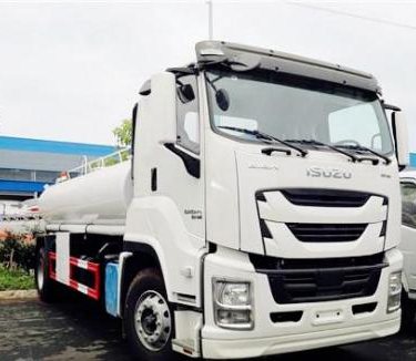 QINGLING ISUZU VC66 13 m&sup3; Water Spray Road Truck 6x4