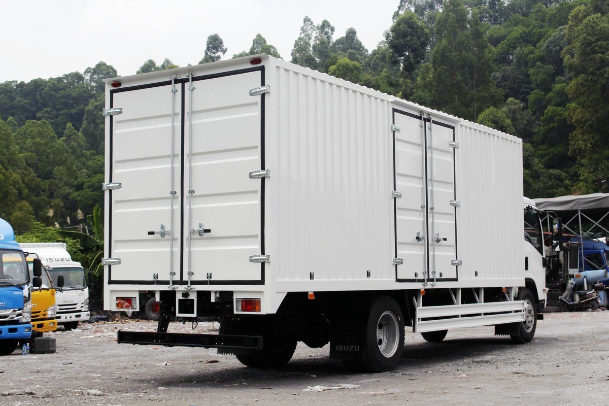  Qingling ISUZU 189PS Van Truck 700P 4x2 QL5110XXYANPW