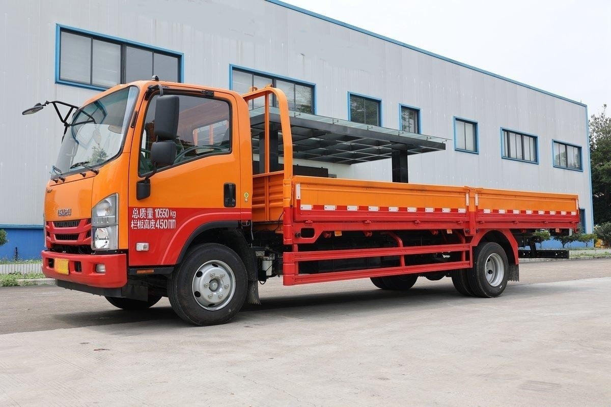  Qingling ISUZU 189PS Medium Duty Truck Truck 700P 4x2 QL1110ANMA