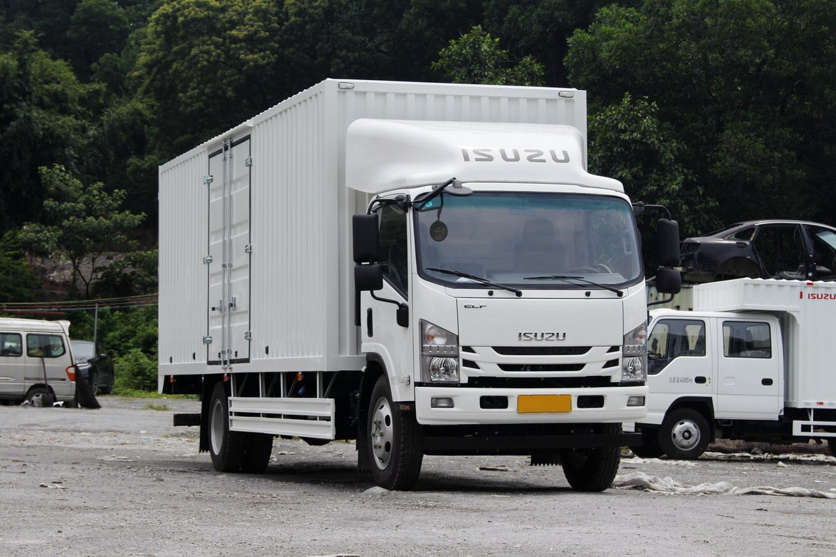  Qingling ISUZU 189PS Van Truck 700P 4x2 QL5110XXYANPA