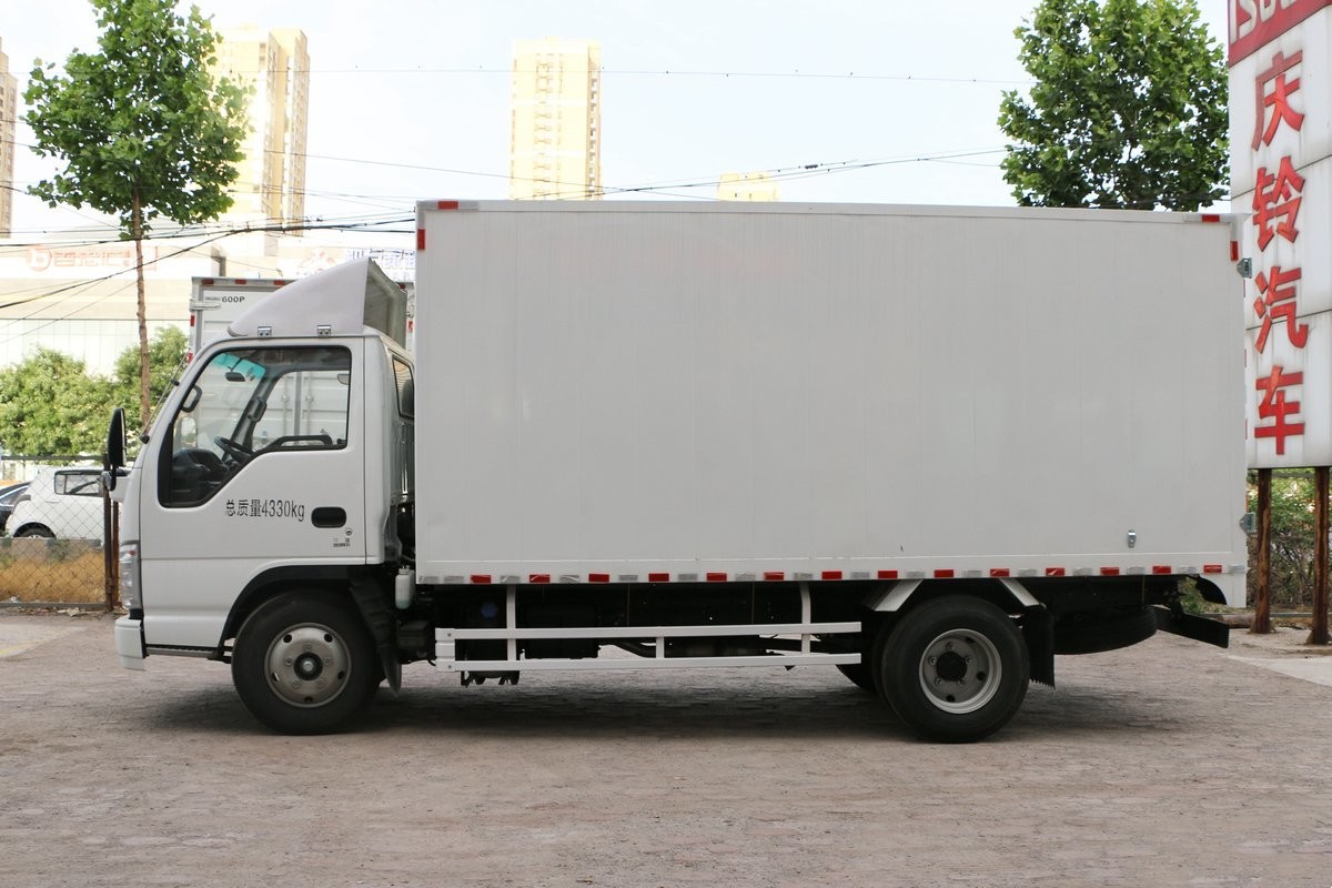  Qingling ISUZU Van Truck 100P 4x2 QL5071XXYA6KAJ