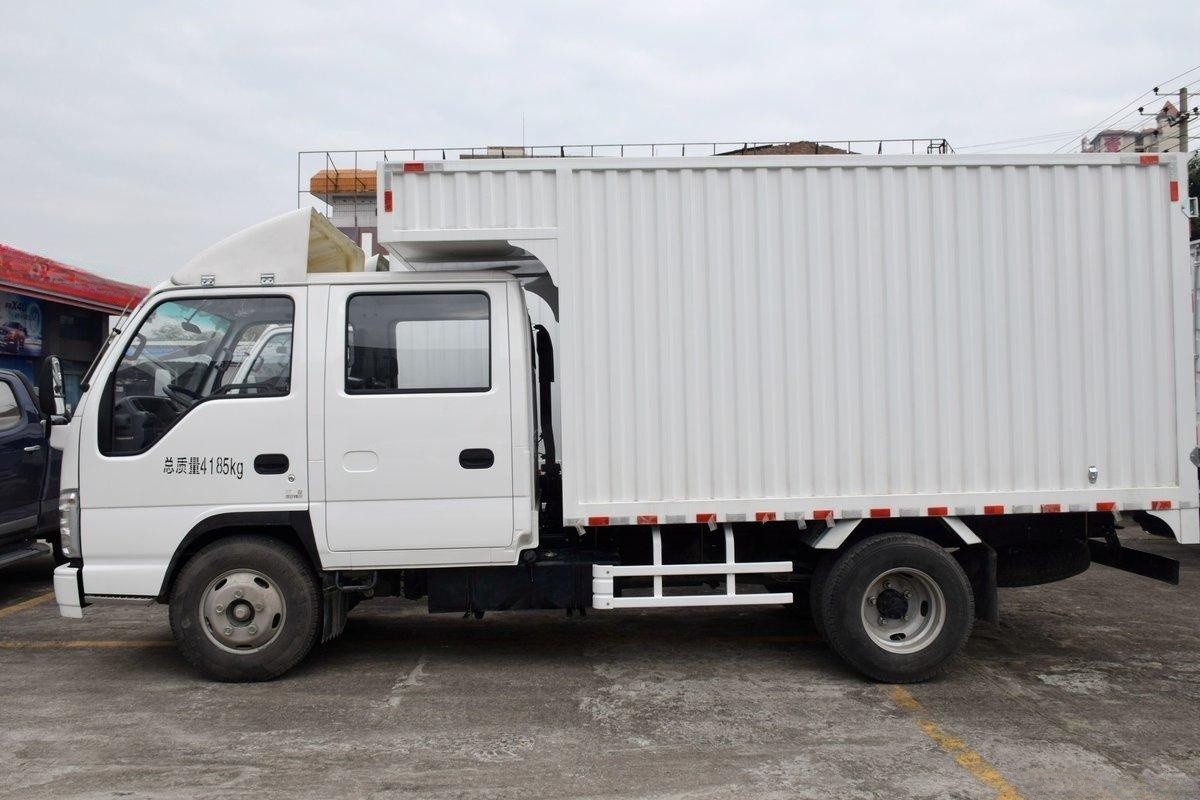  Qingling ISUZU Van Truck 100P 4x2 QL5040XXYMVHW