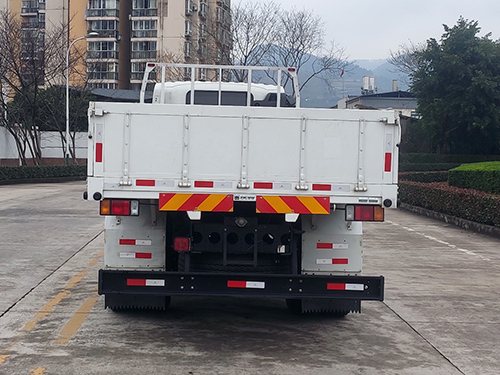  Qingling ISUZU 224PS FTR Truck 4x2 QL1181BXQH
