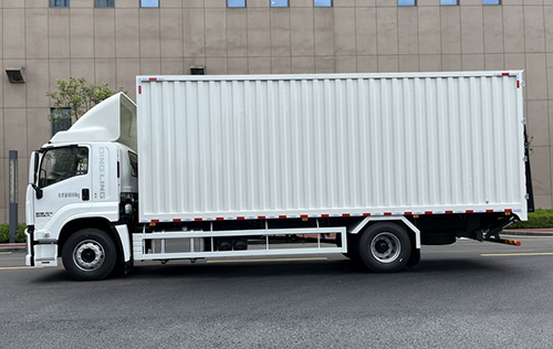  Qingling ISUZU FTR Van Truck 4x2 QL5181XXYAJRH