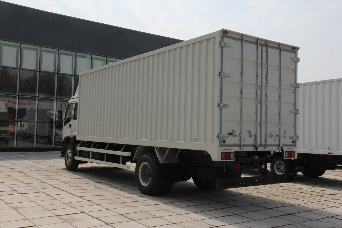  Qingling ISUZU FVR Van Truck 4x2 QL5180XXYEQFR