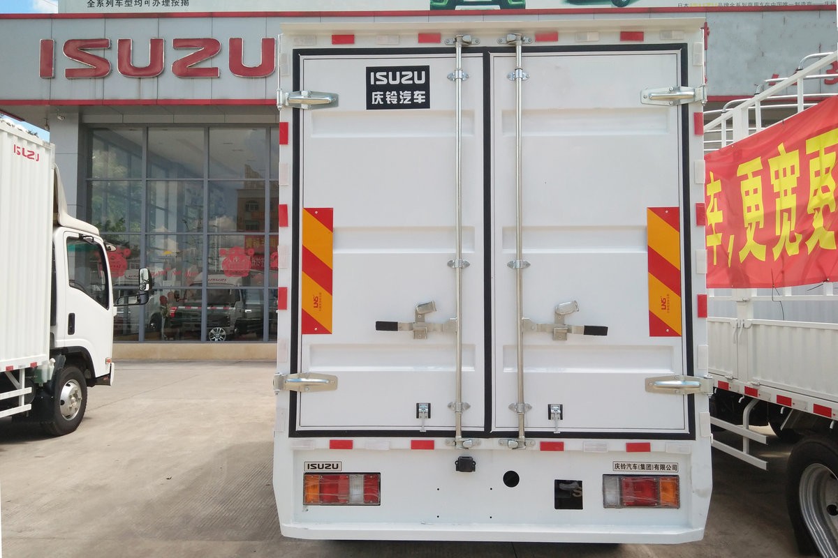  Qingling ISUZU Van Truck 100P 4x2 QL5040XXYA6HW