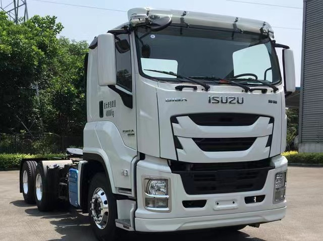 QingLing ISUZU 23M3 Compressed Garbage Truck 6x4 QL5330GXFW2SDZY