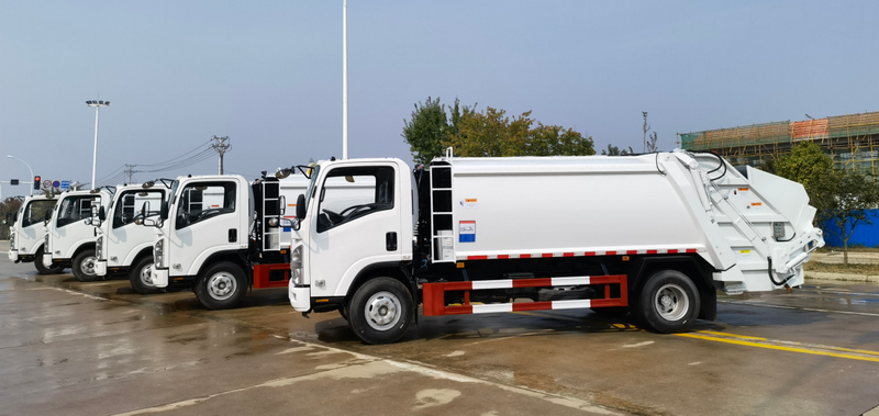 QingLing ISUZU 700P 8M3 Compressed Garbage TRUCK 4x2 QL1100A8KA1Y