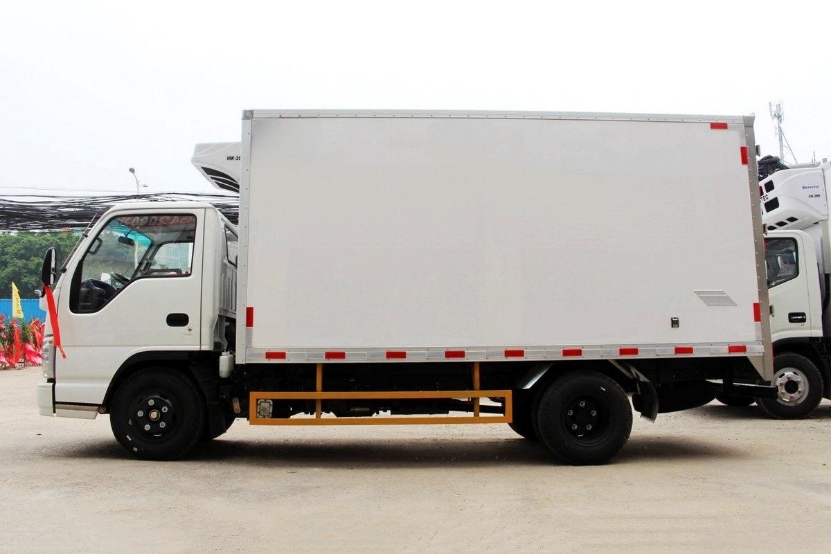 QingLing ISUZU Refrigerated truck 100P 4x2 QL5040XLCBUHAJ