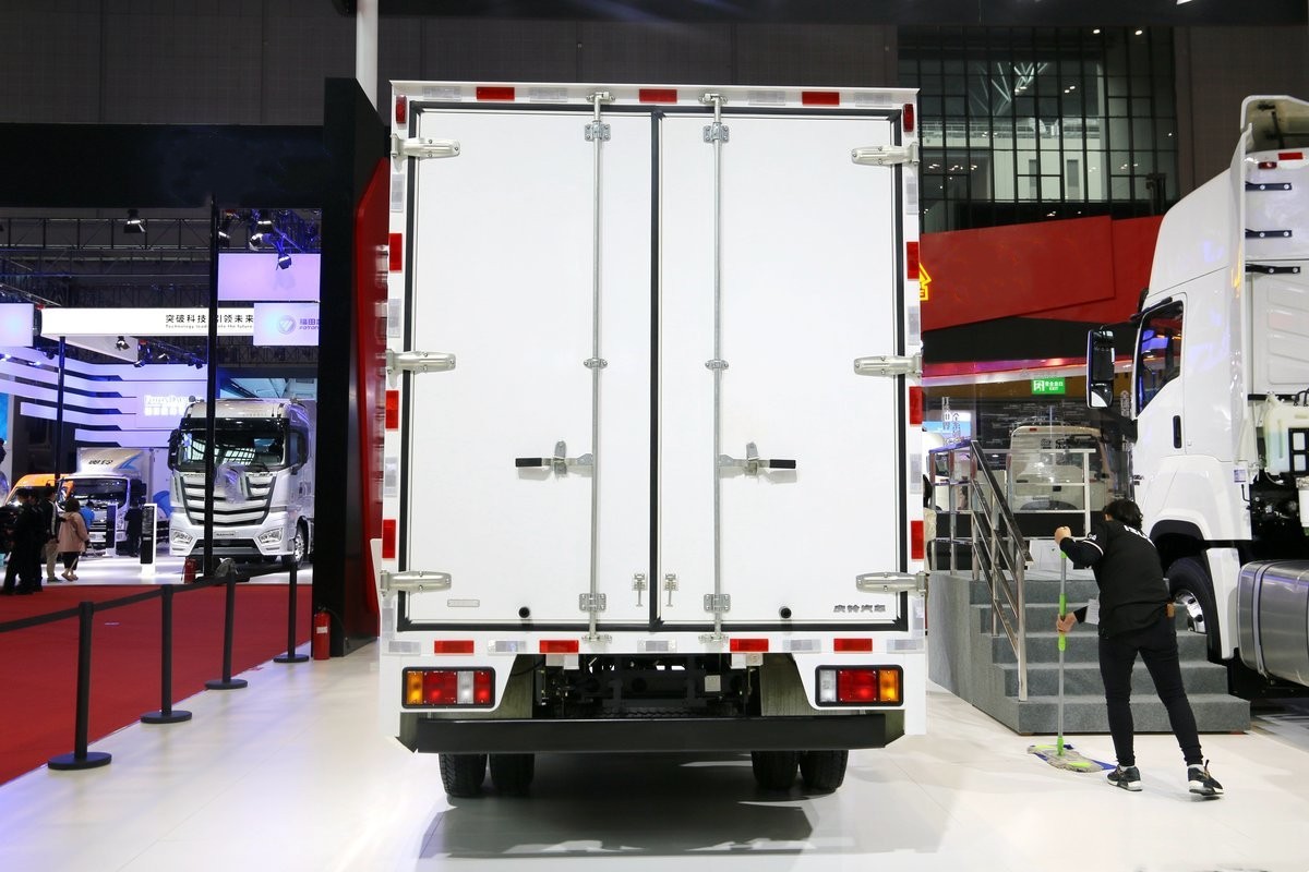 Qingling ISUZU EV100 Pure electric cargo truck QL5041XXYBEVECHA2