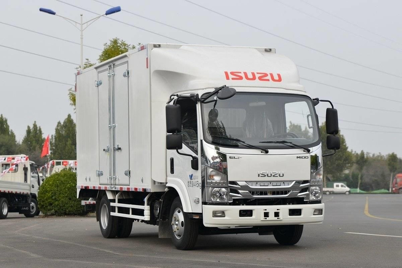  Qingling ISUZU M100 Van Truck 4x2 QL1043MVHA