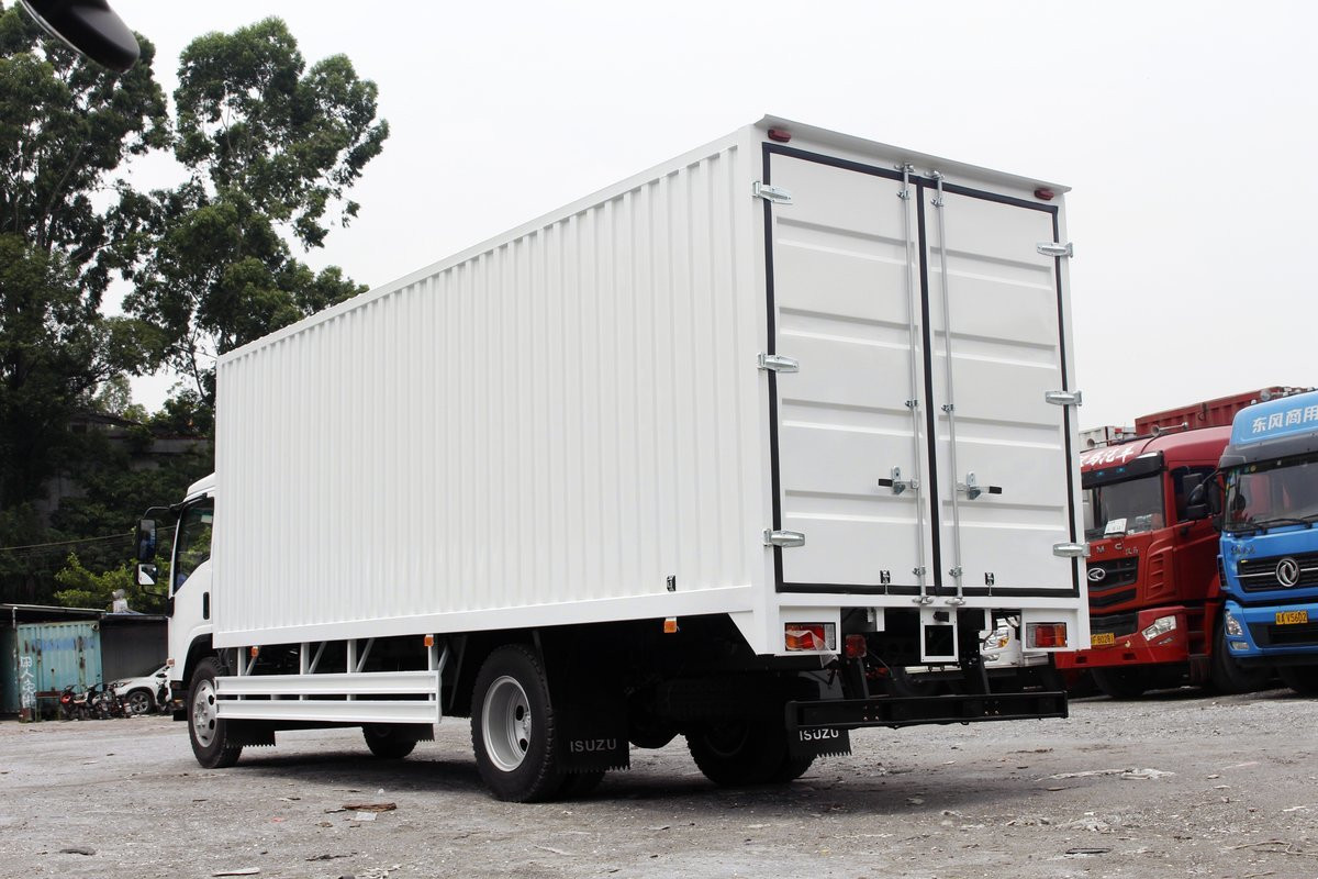  Qingling ISUZU 189PS Van Truck 700P 4x2 QL5110XXYANPW
