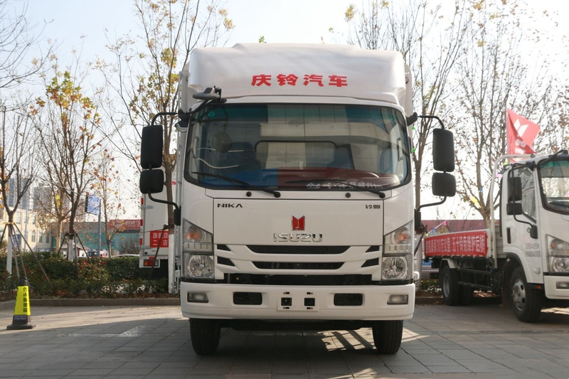  Qingling NIKA Stake truck 4x2 QL5040CCYMFHA
