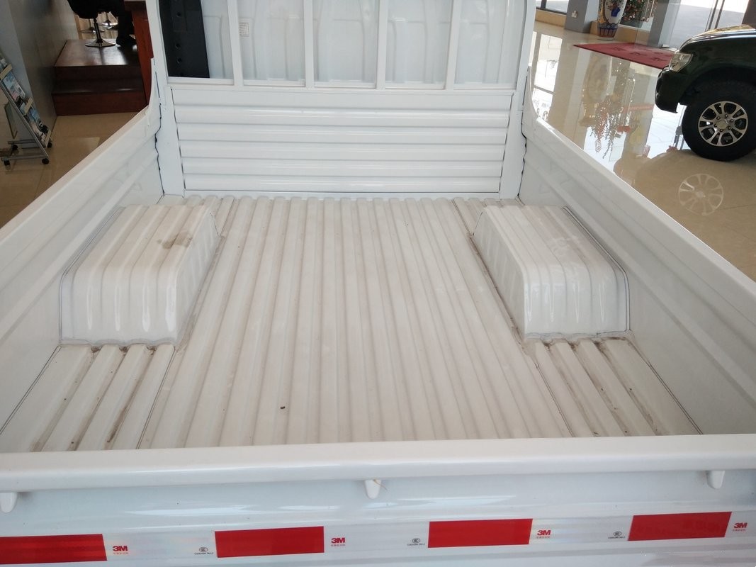  Qingling ISUZU Van Truck 100P 4x2 QL5040XXYBUEW