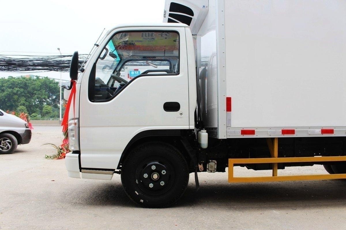 QingLing ISUZU Refrigerated truck 100P 4x2 QL5040XLCBUHAJ
