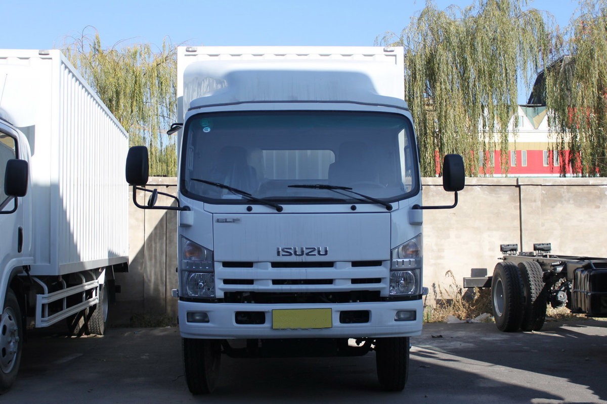  Qingling ISUZU 189PS Van Truck 700P 4x2 QL5110XXYANPH