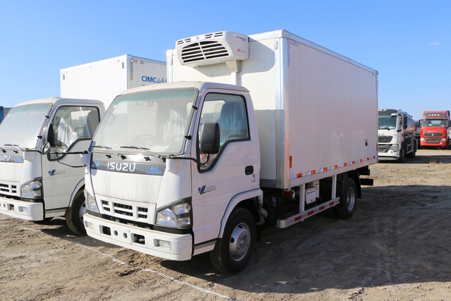 QingLing ISUZU Refrigerated truck 4x2 QL5040XLCA6HA